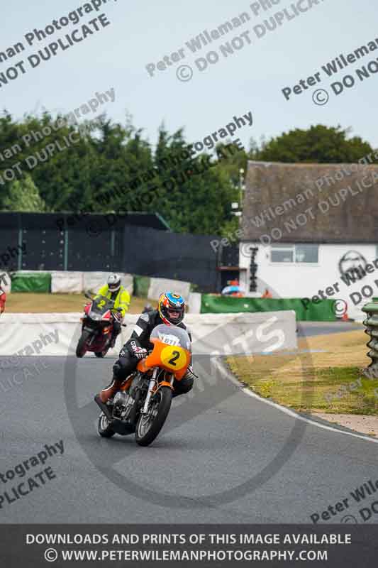Vintage motorcycle club;eventdigitalimages;mallory park;mallory park trackday photographs;no limits trackdays;peter wileman photography;trackday digital images;trackday photos;vmcc festival 1000 bikes photographs